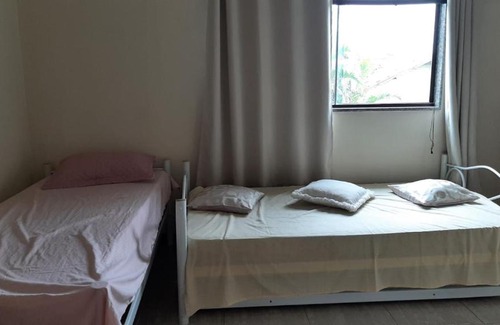 Portinho House | Comfortable Casa in Gated Community with Parking Access
