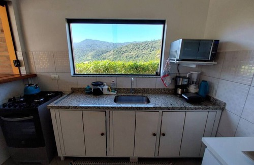Tesouro da Colina House | Cozy Family Retreat at Casa em Condomínio Fechado