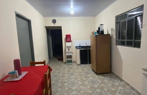 Cunha Cottage | Relax at Casa em Cunha: Pool, Deck & Pet-Friendly Stay