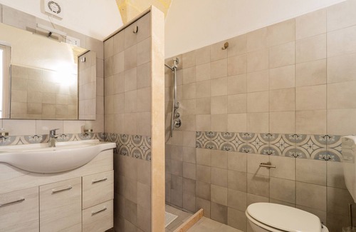 Veglie Apartment | Cozy Getaway at 3116 Casa Emi - Mono B by BarbarHouse