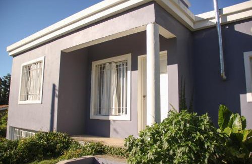Villa Carlos Paz House | Pet-Friendly Casa en Balneario Sol y Rio with Ocean View