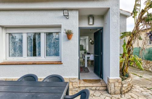 Begur House | Modern Casa en Begur: Family-Friendly Retreat with Top Rating