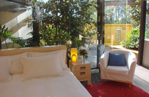 Morelia Hotel | Relax at Casa en el Campo Hotel & Spa with Pool and Dining