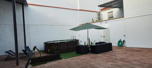 Arahal House | Prime Stay at Casa en el Centro de Arahal - 4 Star Oasis