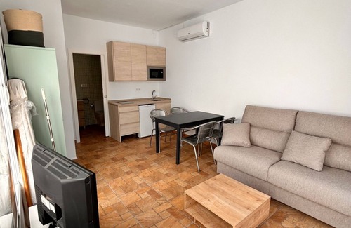 El Palmar Ski Chalet | Family-Friendly Casa en El Palmar, Steps from the Beach