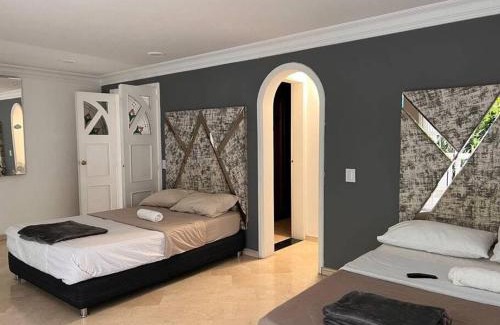 Los Naranjos Villa | Pet-Friendly Retreat at Casa en el Poblado - Tesoro