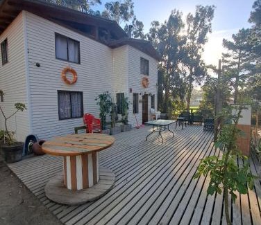 Puchuncavi House | Explore Casa en Horcon: Family-Friendly Retreat with Pool