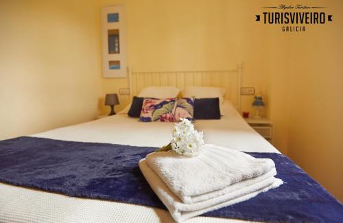 Faro House | Beachfront Casa en la Playa de Area with Private Finca