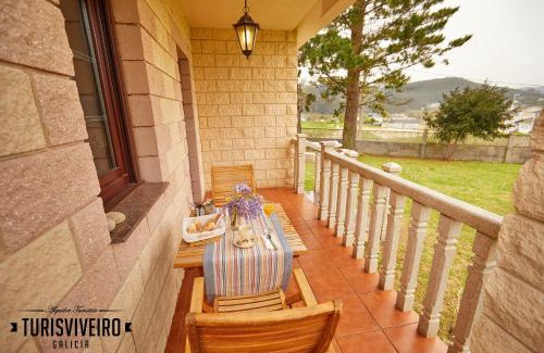 Faro House | Beachfront Casa en la Playa de Area with Private Finca