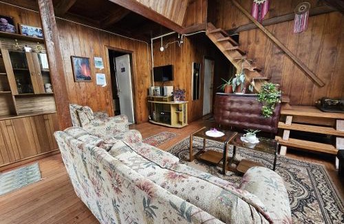 Panguipulli Apartment | Discover Casa en Liquiñe: Pet-Friendly & Family Approved