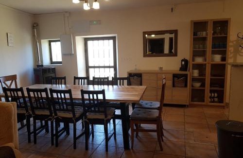 Cillamayor House | Inviting Stay at Casa en Orbó-Brañosera: Pet & Child Friendly