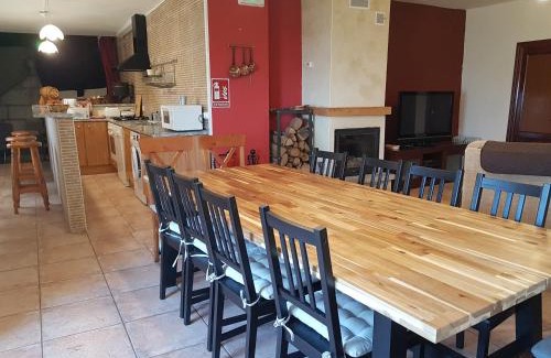 Cillamayor House | Inviting Stay at Casa en Orbó-Brañosera: Pet & Child Friendly