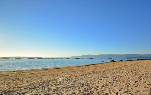 Vilanova House | Oceanfront Casa en Playa de As Sinas - Family Friendly Getaway
