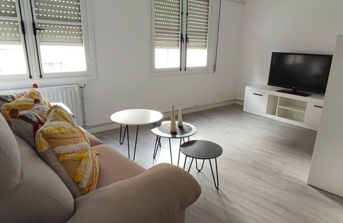 Laxe House | Relaxing Retreat at Casa en Playa de Laxe with Spa & Breakfast