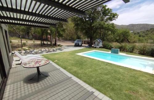 Alta Gracia House | Pet Friendly Casa en Potrerillo de Larreta with Ocean View