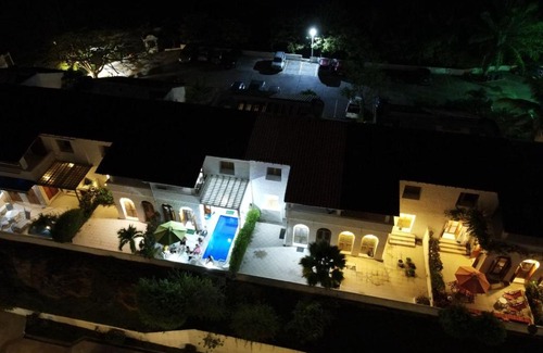 Same House | Family-Friendly Retreat at Casa en Same-Casa Blanca