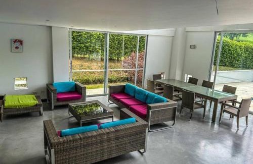 Santa Fe de Antioquia Villa | Relax at Casa En Santa Fe de Antioquia with Pool & Hot Tub