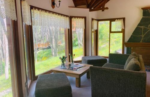 Province of Tierra del Fuego House | Cozy Casa en Ushuaia: Child-Friendly Stay with Kitchen
