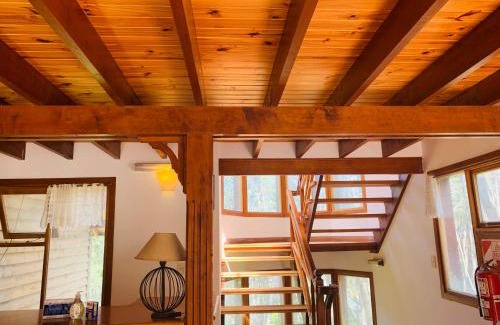Province of Tierra del Fuego House | Cozy Casa en Ushuaia: Child-Friendly Stay with Kitchen