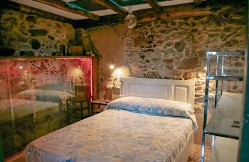Monforte de Lemos Apartment | Medieval Casa with Ocean Views and Family-Friendly Perks