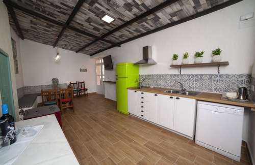 Puebla del Salvador Cottage | Inviting Casa Encantadora with Pool in Hoces del Cabriel