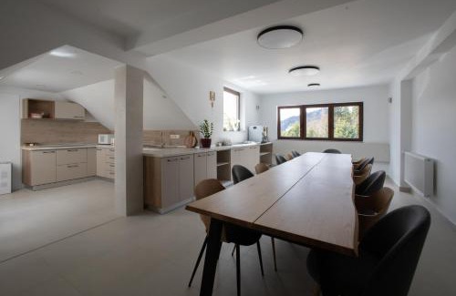 Bistrita Bargaului House | Discover CASA ENCIAN: Oceanfront Retreat with Hot Tub