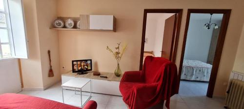 Fazouro House | Pet-Friendly Casa Completa in Nois-Foz with Great Reviews