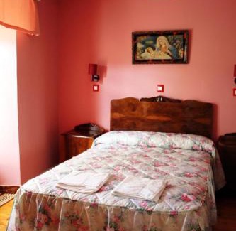 Muda House | Exceptional Family Stay at Casa Entrenidos with Pool Access