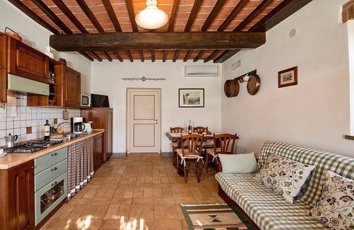 Po' Bandino House | Discover Casa Erbetta C: A Cozy Apartment in Nature