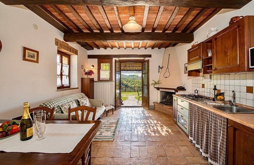 Po' Bandino House | Discover Casa Erbetta C: A Cozy Apartment in Nature