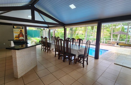 Capitolio House | Experience Casa Escarpas do Lago - Family-Friendly Retreat