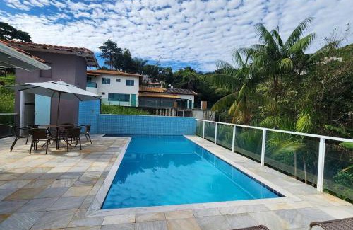Capitolio House | Pet-Friendly Retreat at Casa Escarpas do Lago