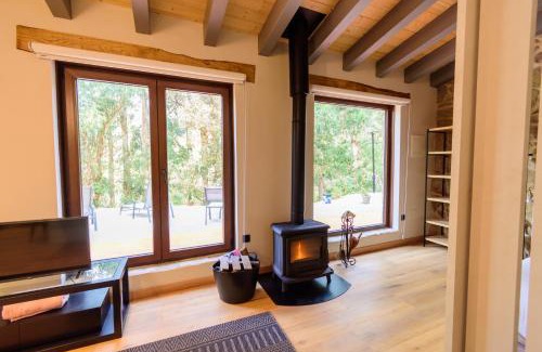 Chantada House | Pet-Friendly Haven at Casa Escondida Aveiga - Rated 9/10
