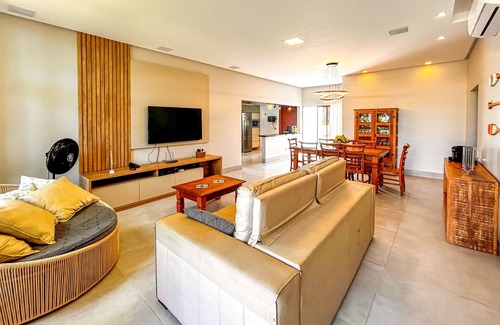 Itacimirim House | Casa Esmeralda - Family-Friendly Retreat near the Beach