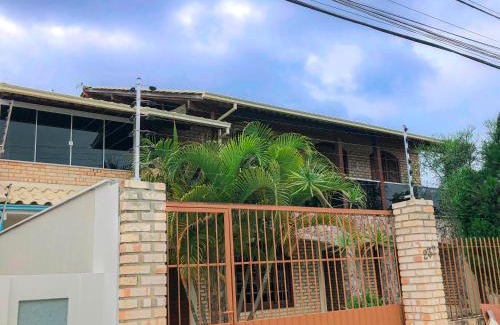 Capivari House | Spacious Casa with Game Room and Ocean Views Await You