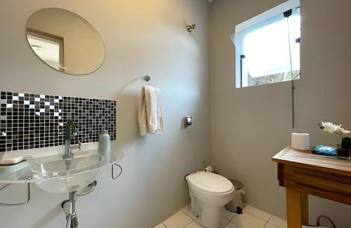 Bairro do Maranhao House | Tranquil Retreat in a Charming Community with Pool & Breakfast
