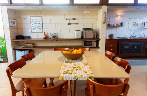 Guaeca House | Casa Espetacular com Jacuzzi Churrasqueira e WIFI