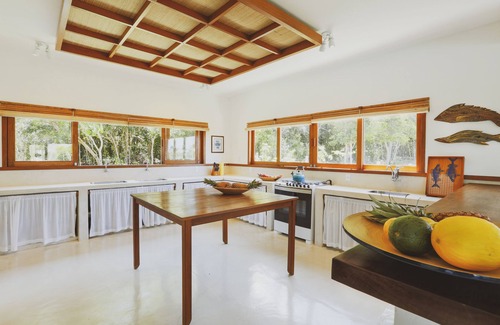 Curuipe House | Escape to Casa Estrela: Oceanfront Retreat at Praia do Espelho