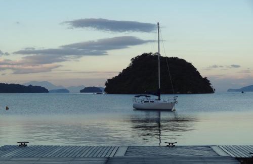Angra dos Reis Apartment | Relax at Casa Estrela do Mar with Pool & Family Amenities