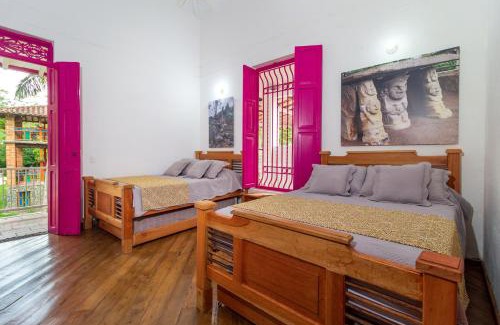 Quebrada Guadalejo Bed & Breakfast | Discover Casa Etnika: Pet-Friendly Stay with Pool & Hot Tub