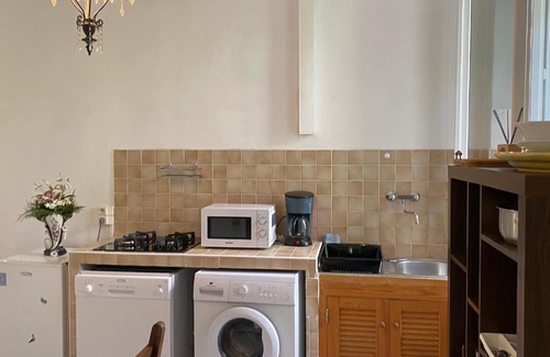 Guiselle Apartment | Discover Casa Eugénie: Authentic Apartment with Hot Tub