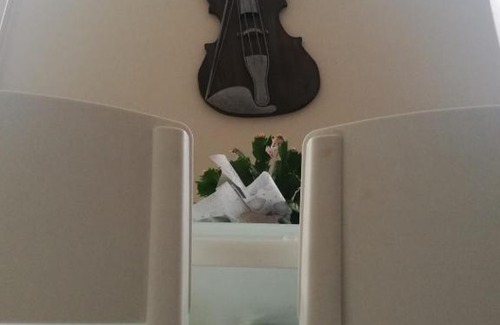 Cremona Apartment | Cozy Casa Eva 2010: Pet-Friendly with Top Guest Rating