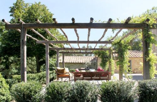 Le Piazze House | Discover Casa Fabbrini Agriturismo with Pool & Spa Access