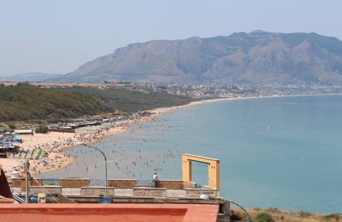 Balestrate Apartment | Casa Fabrizio: Sea View, Town Center & Top-Rated Comfort