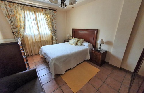Orduna House | Pet-Friendly Casa Familiar “Arana Etxea” with Ocean View