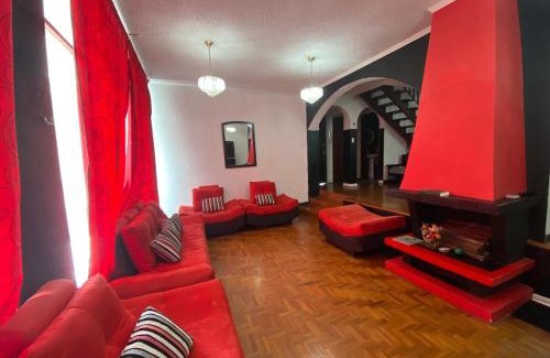 Hacienda Monjas House | Casa familiar en centro de Quito