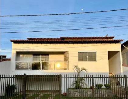 Alfenas House | Casa familiar para temporada