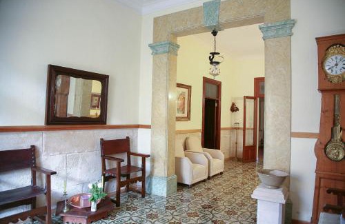 Sa Pobla House | Cozy Casa Familiar: Pet and Child Friendly Retreat