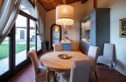 Gaiole in Chianti Villa | Relaxing Casa Faraona: Villa with Private Pool and Ocean View