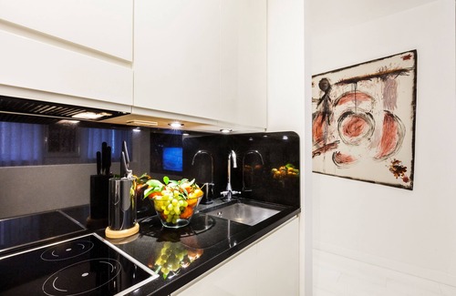 Rione VII Regola Apartment | Guest Rated 10/10: Casa Farnese with Spa & Kitchen